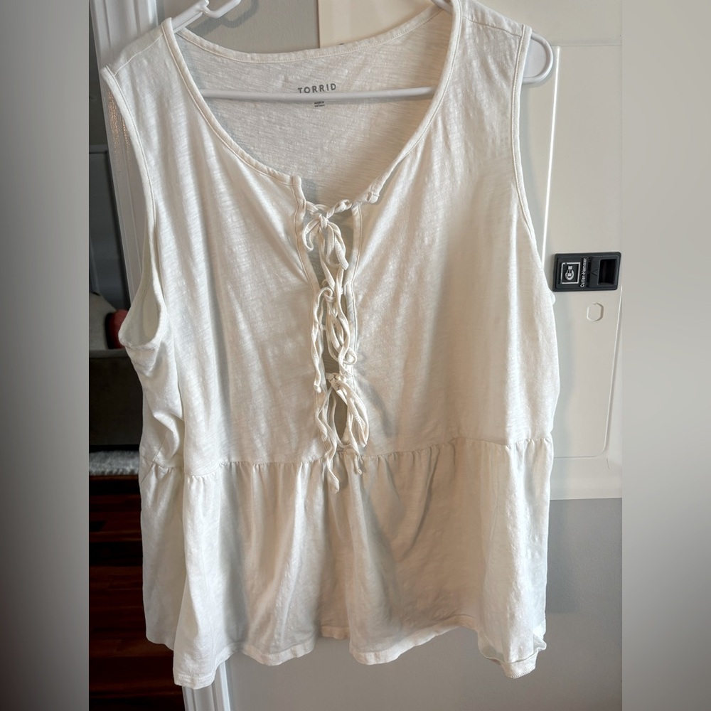 Torrid Cream Tie Front Tank Top Relaxed Fit